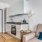 Casa Delle Basiliche Apartment *